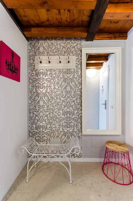 بياتشينسا Duomo Guesthouse الغرفة الصورة